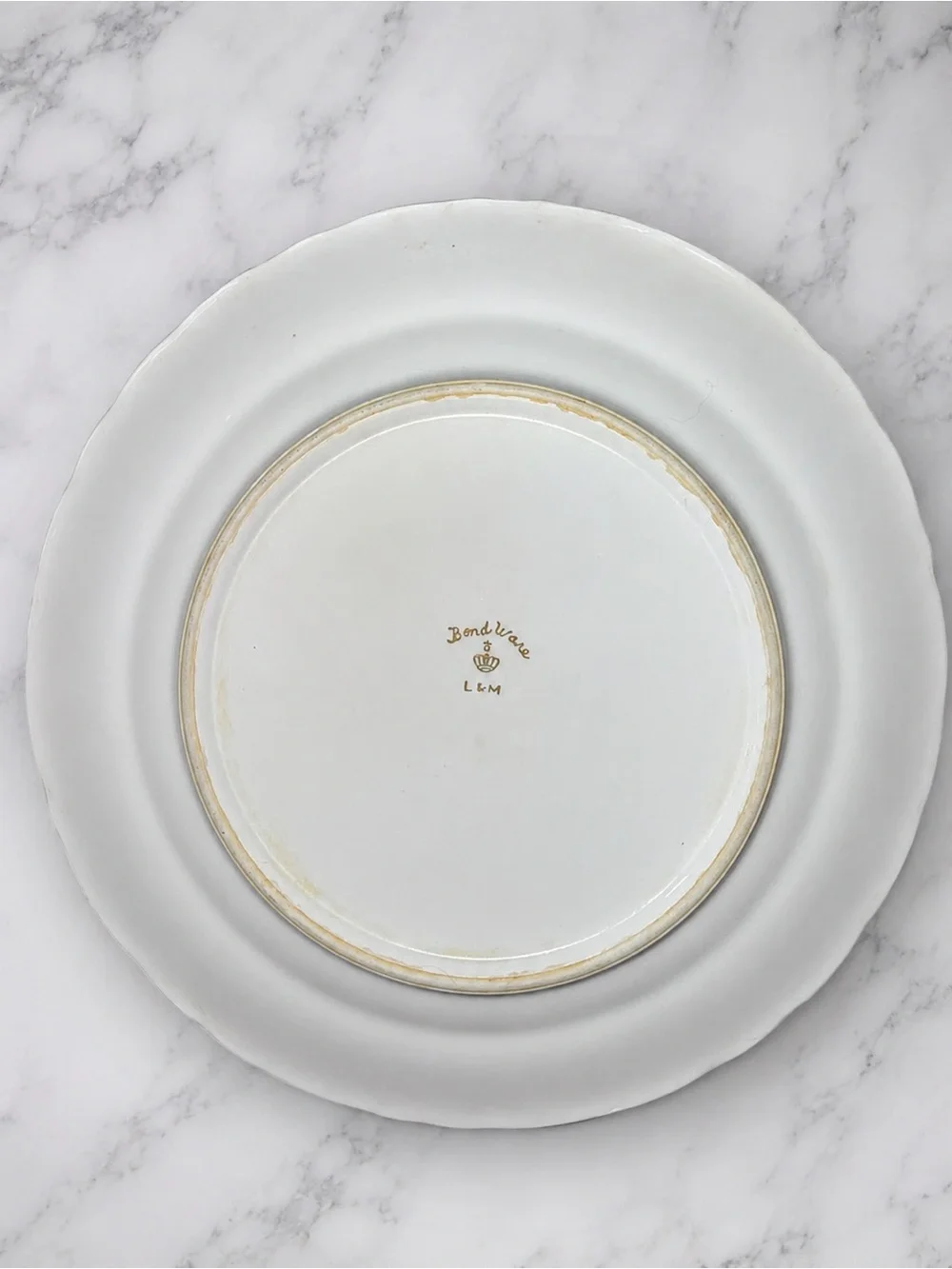 18 Pc Bond Ware Pompadour Rose Fine China Japan Dinnerware Set Gold Trim